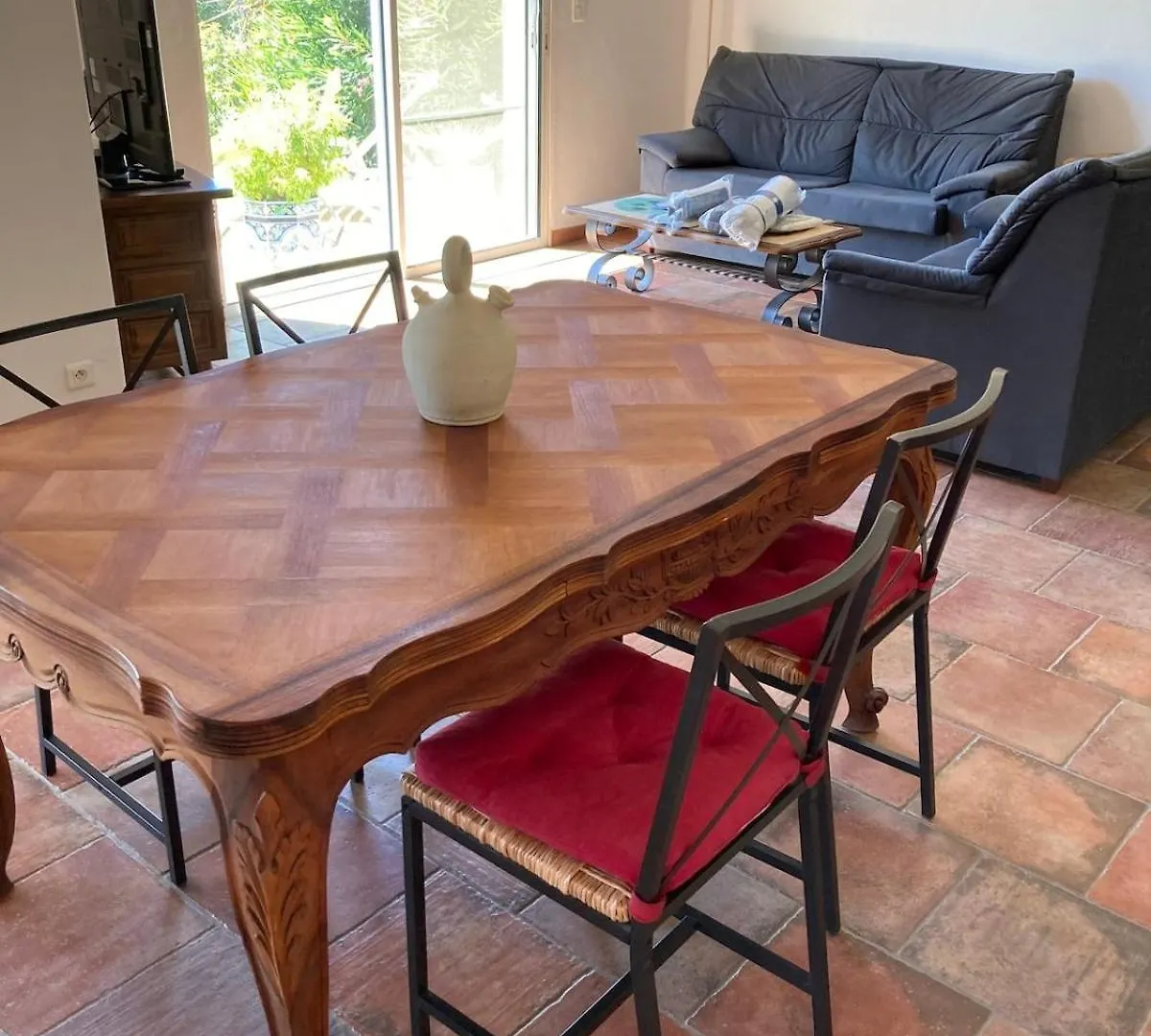 Pleasant And Sunny Villa Cabannes Holiday home
